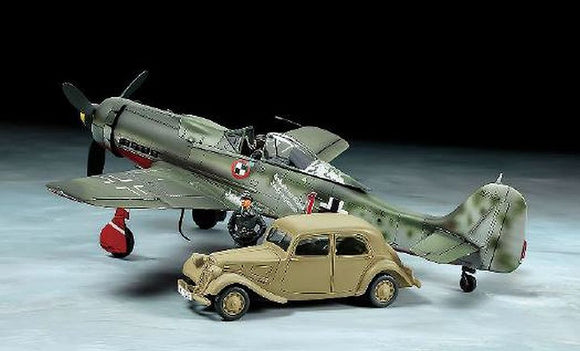 1/48 Focke-Wulf Fw190 D-9 JV44 & Citroen Traction 11CV Staff - Race Dawg RC